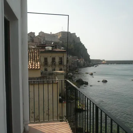 Casa Di Sale - Chianalea *